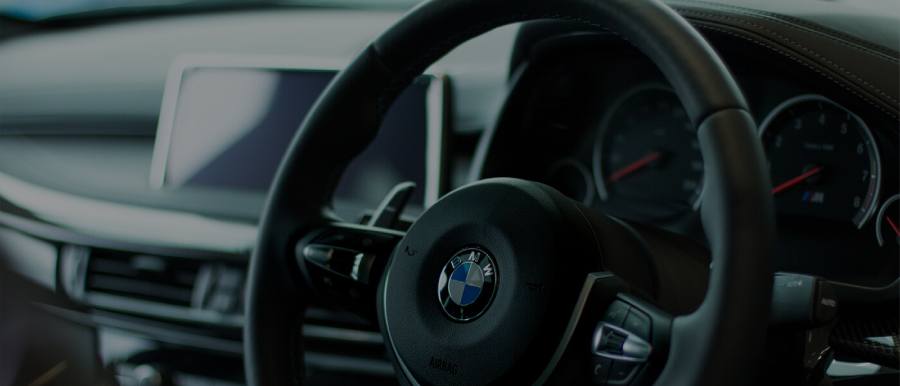 Are Automatic or Manual Driving Lessons Better for Glasgow Learners?